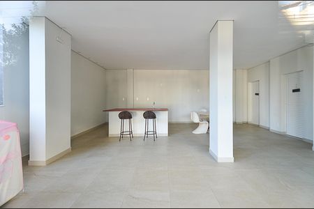 Apartamento à venda com 135m², 3 quartos e 2 vagas Apartamento à venda com 135m², 3 quartos e 2 vagasÁrea comum - Salão de festas