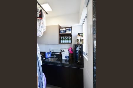 Apartamento à venda com 135m², 3 quartos e 2 vagas Apartamento à venda com 135m², 3 quartos e 2 vagasÁrea de Serviço