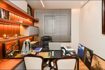 Apartamento à venda com 135m², 3 quartos e 2 vagas Apartamento à venda com 135m², 3 quartos e 2 vagasQuarto 2