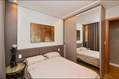 Apartamento à venda com 135m², 3 quartos e 2 vagas Apartamento à venda com 135m², 3 quartos e 2 vagasQuarto 1
