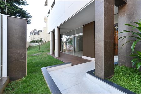 Apartamento à venda com 135m², 3 quartos e 2 vagas Apartamento à venda com 135m², 3 quartos e 2 vagasEntrada