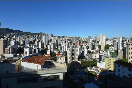 Apartamento à venda com 135m², 3 quartos e 2 vagas Apartamento à venda com 135m², 3 quartos e 2 vagasVista