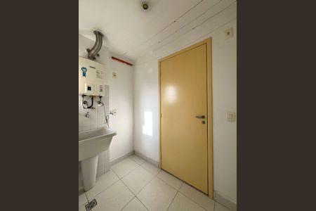 Apartamento para alugar com 69m², 2 quartos e 1 vagaÁrea de Serviço
