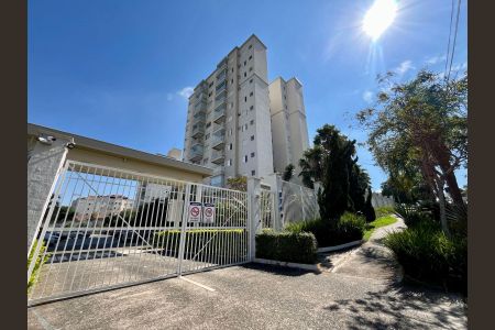 Apartamento para alugar com 69m², 2 quartos e 1 vagaFachada e portaria