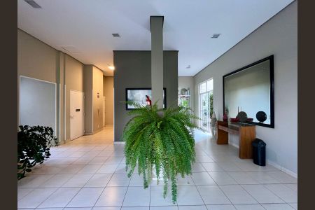 Apartamento para alugar com 69m², 2 quartos e 1 vagaÁrea comum - Hall de entrada