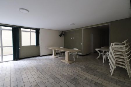 Apartamento para alugar com 90m², 1 quarto e 1 vagaÁrea comum - Salão de festas