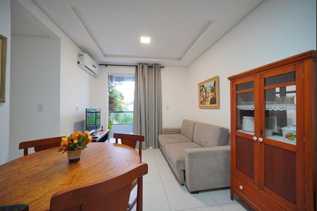 Sala de apartamento para alugar com 2 quartos, 57m² em Ingleses do Rio Vermelho, Florianópolis