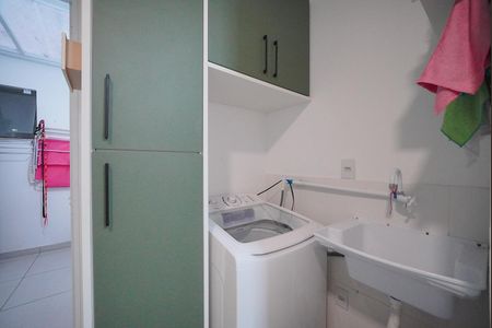 Apartamento para alugar com 57m², 2 quartos e 1 vagaÁrea de Serviço