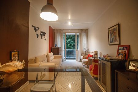 Apartamento para alugar com 78m², 2 quartos e 1 vagaSala