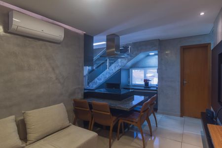 Apartamento à venda com 112m², 3 quartos e 1 vagaSala