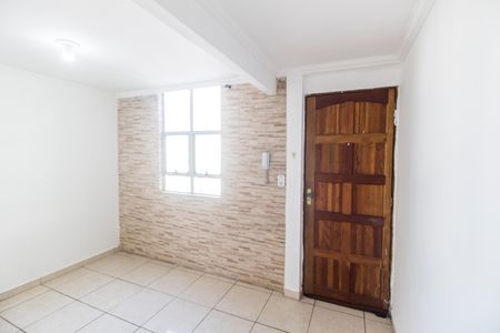 Sala  de apartamento para alugar com 2 quartos, 50m² em Conjunto Habitacional Presidente Castelo Branco, Carapicuíba