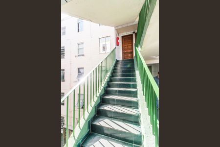 Apartamento para alugar com 50m², 2 quartos e 1 vagaEscada