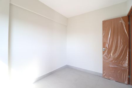 Apartamento para alugar com 77m², 2 quartos e 2 vagasQuarto 2 - Suíte
