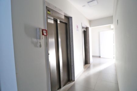 Apartamento para alugar com 77m², 2 quartos e 2 vagasElevadores