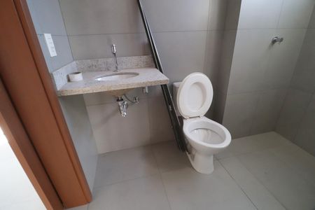 Apartamento para alugar com 77m², 2 quartos e 2 vagasBanheiro Social e do Quarto 2
