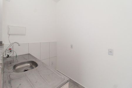 Cozinha de apartamento para alugar com 1 quarto, 35m² em Jardim Sao Pedro, Carapicuíba