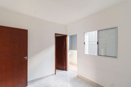 Quarto de apartamento para alugar com 1 quarto, 35m² em Jardim Sao Pedro, Carapicuíba