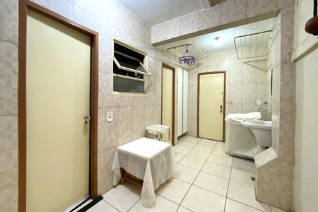 Apartamento à venda com 124m², 3 quartos e 1 vagaÁrea de Serviço