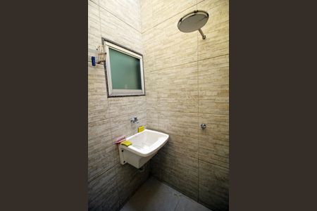 Casa à venda com 80m², 2 quartos e 1 vagaÁrea de Serviço