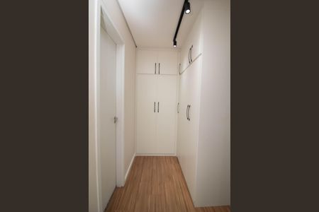 Apartamento para alugar com 68m², 2 quartos e 1 vagaCorredor