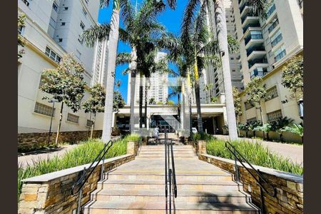 Apartamento para alugar com 68m², 2 quartos e 1 vagaFachada e portaria