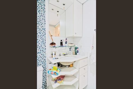 Apartamento à venda com 92m², 3 quartos e 2 vagas Apartamento à venda com 92m², 3 quartos e 2 vagasBanheiro
