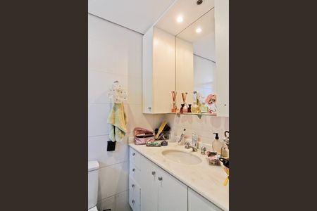 Apartamento à venda com 92m², 3 quartos e 2 vagas Apartamento à venda com 92m², 3 quartos e 2 vagasBanheiro da Suíte