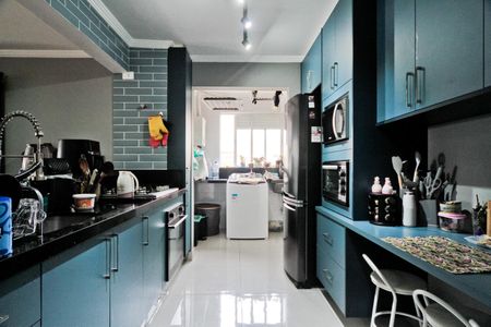 Apartamento à venda com 92m², 3 quartos e 2 vagas Apartamento à venda com 92m², 3 quartos e 2 vagasCozinha