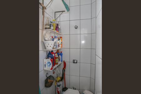 Apartamento para alugar com 70m², 2 quartos e sem vagaBanheiro de serviço