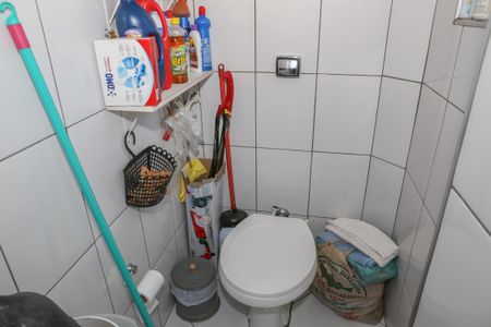 Apartamento para alugar com 70m², 2 quartos e sem vagaBanheiro de serviço