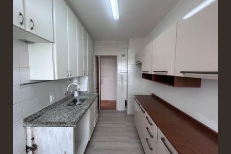 Apartamento para alugar com 77m², 2 quartos e 2 vagasCozinha
