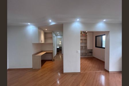 Apartamento para alugar com 77m², 2 quartos e 2 vagasSala de estar 