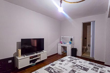 Casa à venda com 309m², 5 quartos e 2 vagas Casa à venda com 309m², 5 quartos e 2 vagasQuarto