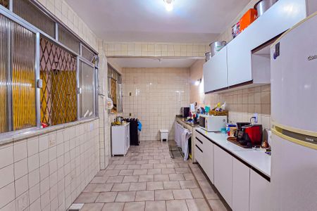 Casa à venda com 309m², 5 quartos e 2 vagas Casa à venda com 309m², 5 quartos e 2 vagasCozinha