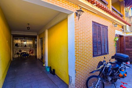 Casa à venda com 309m², 5 quartos e 2 vagas Casa à venda com 309m², 5 quartos e 2 vagasGaragem