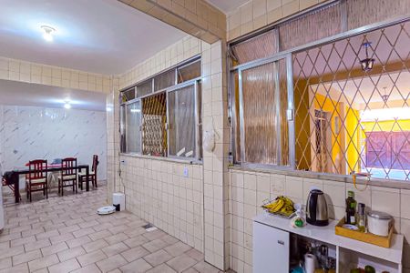 Casa à venda com 309m², 5 quartos e 2 vagas Casa à venda com 309m², 5 quartos e 2 vagasCozinha