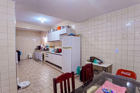Casa à venda com 309m², 5 quartos e 2 vagas Casa à venda com 309m², 5 quartos e 2 vagasCozinha