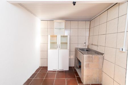 Sala/Cozinha de casa para alugar com 1 quarto, 28m² em Vila Joao Pessoa, Porto Alegre