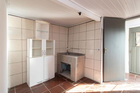 Sala/Cozinha de casa para alugar com 1 quarto, 28m² em Vila Joao Pessoa, Porto Alegre