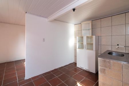 Sala/Cozinha de casa para alugar com 1 quarto, 28m² em Vila Joao Pessoa, Porto Alegre