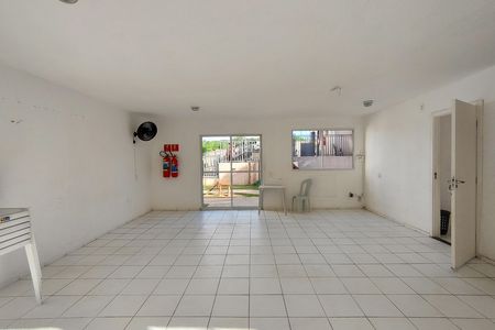 Apartamento para alugar com 42m², 2 quartos e 1 vaga Apartamento para alugar com 42m², 2 quartos e 1 vagaÁrea comum - Salão de festas