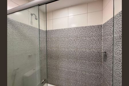 Casa de condomínio para alugar com 210m², 4 quartos e 2 vagasBanheiro Social