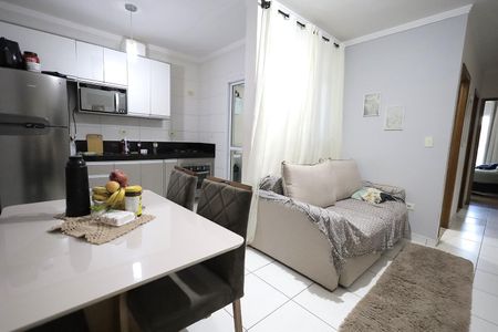 Sala de apartamento à venda com 2 quartos, 56m² em Vila Tibiriçá, Santo André
