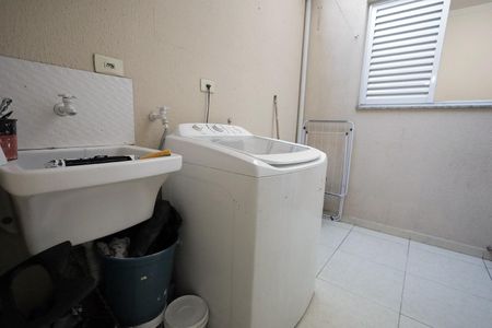 Apartamento à venda com 56m², 2 quartos e 1 vagaÁrea de Serviço