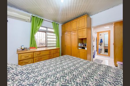 Casa à venda com 200m², 3 quartos e 2 vagasSuíte 1