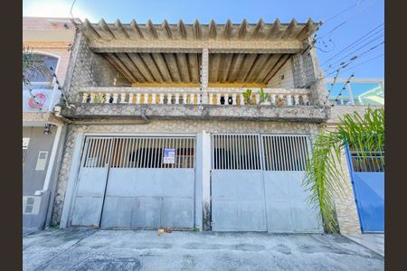 Casa à venda com 200m², 3 quartos e 2 vagasFachada