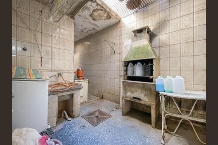 Casa à venda com 200m², 3 quartos e 2 vagasChurrasqueira