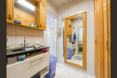 Casa à venda com 200m², 3 quartos e 2 vagasBanheiro da Suíte 1