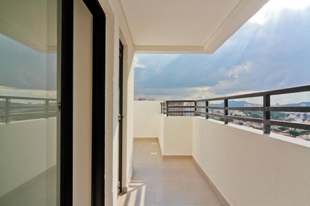 Apartamento para alugar com 90m², 3 quartos e 1 vagaVaranda