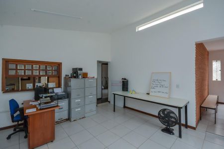 Casa à venda com 142m², 3 quartos e 4 vagas Casa à venda com 142m², 3 quartos e 4 vagasSala